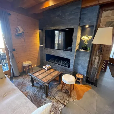 Chalet De L'entasse N°9 *